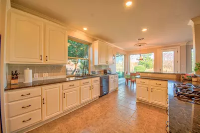 730 E Peninsula Drive, Coppell, TX 75019 - Photo 9