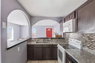 116 Maple St, Arlington, TX 76011 - Photo 7