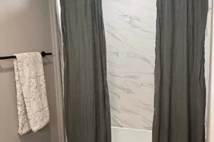 328 N Taylor St, Gainesville, TX 76240 - Photo 11