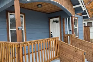 328 N Taylor St, Gainesville, TX 76240 - Photo 1