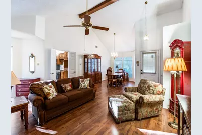 2518 Cattail Court, Carrollton, TX 75006 - Photo 3