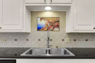 712 Willow Creek Dr, Woodway, TX 76712 - Photo 9