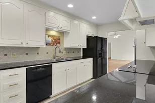 712 Willow Creek Dr, Woodway, TX 76712 - Photo 11