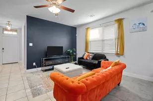 1412 Green Leaf Dr, Little Elm, TX 76227 - Photo 5