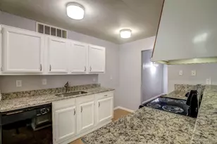 713 Meadow Mead Dr, Allen, TX 75002 - Photo 5