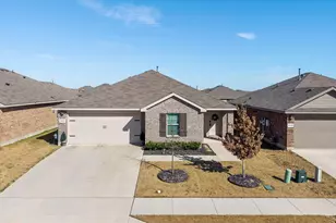 16436 Porterfield Ln, Justin, TX 76247 - Photo 3