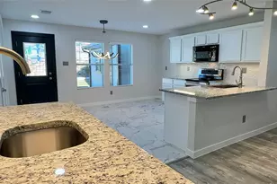 5316 New Castleton Ln, Fort Worth, TX 76135 - Photo 9