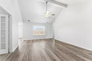 13622 Logan Pass Dr, Ponder, TX 76259 - Photo 9