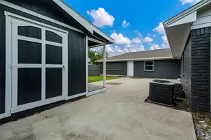 13880 Far Hills Ln, Dallas, TX 75240 - Photo 33