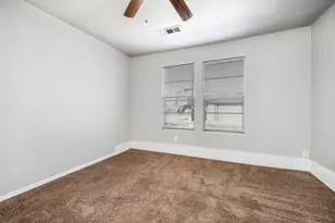 701 Lakey St, Denton, TX 76205 - Photo 19