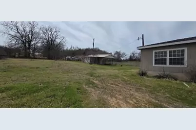 8253 Hutcheson Hill Road, Springtown, TX 76082 - Photo 11