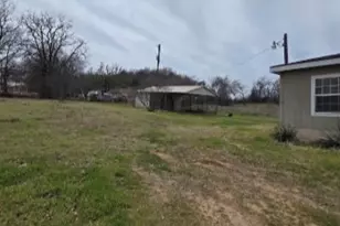 8253 Hutcheson Hill Rd, Springtown, TX 76082 - Photo 11