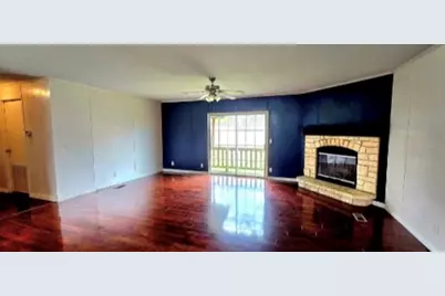 8253 Hutcheson Hill Road, Springtown, TX 76082 - Photo 3