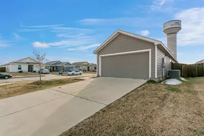 5430 Longshadow Drive, Princeton, TX 75407 - Photo 3