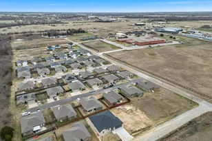 306 Day Dr, Mabank, TX 75147 - Photo 27