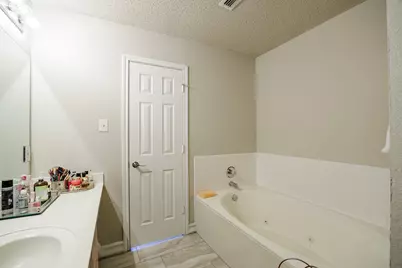 3144 Longbow Drive, Grand Prairie, TX 75052 - Photo 17