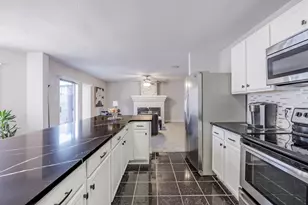 3144 Longbow Dr, Grand Prairie, TX 75052 - Photo 9