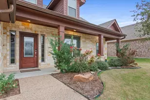 358 Violet Dr, Robinson, TX 76706 - Photo 3