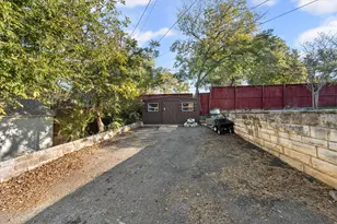 837 White Oak Dr, Woodway, TX 76712 - Photo 23