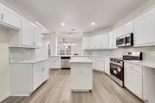 10832 Hawks Landing Rd, Fort Worth, TX 76052 - Photo 13