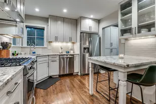 2318 Barberry Dr, Dallas, TX 75211 - Photo 7