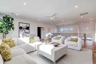 4140 Shady Hill Dr, Dallas, TX 75229 - Photo 33