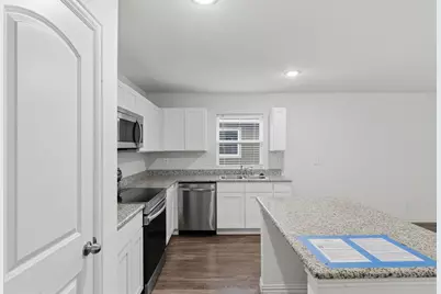 104 Holiday Drive, Gun Barrel City, TX 75156 - Photo 5