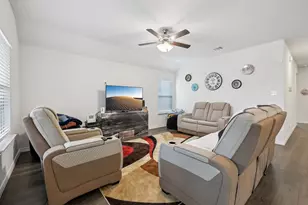 708 Auburn Forest Dr, Princeton, TX 75407 - Photo 5