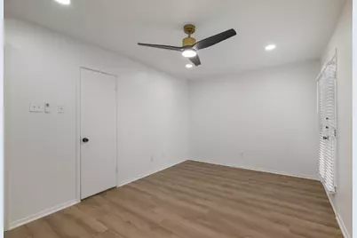 5917 E University Boulevard #215, Dallas, TX 75206 - Photo 17