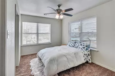 1719 St Louis Avenue, Fort Worth, TX 76110 - Photo 7