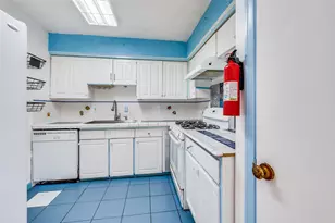 9843 Park Ln Ct, Dallas, TX 75220 - Photo 7