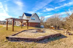 438 Lost Ln, Midlothian, TX 76065 - Photo 3