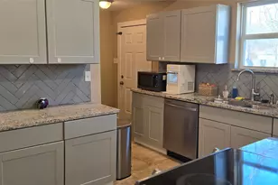 809 S Wine St, Gainesville, TX 76240 - Photo 17