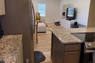 809 S Wine St, Gainesville, TX 76240 - Photo 11