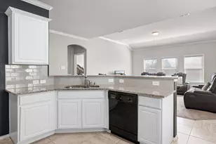 424 Eureka Ct, Burleson, TX 76028 - Photo 13