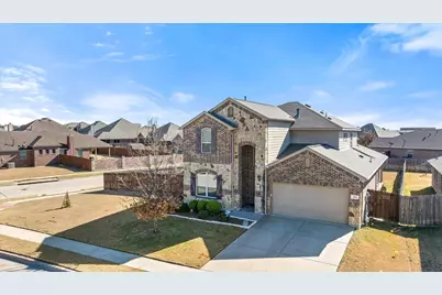 424 Eureka Court, Burleson, TX 76028 - Photo 3