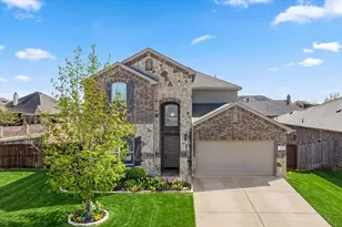 424 Eureka Ct, Burleson, TX 76028 - Photo 1