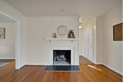 1904 Marigold Avenue, Fort Worth, TX 76111 - Photo 7