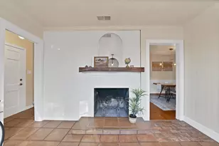 1904 Marigold Ave, Fort Worth, TX 76111 - Photo 11