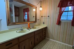 209 N Harrison St, Roxton, TX 75477 - Photo 9