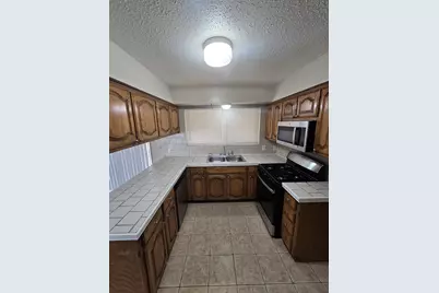 7808 Emerald Hills Way, North Richland Hills, TX 76180 - Photo 5