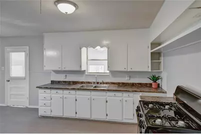 1002 N Stewart Court, Azle, TX 76020 - Photo 23