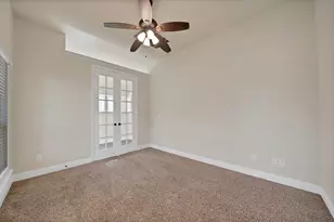 207 Arborside Dr, Waxahachie, TX 75165 - Photo 5