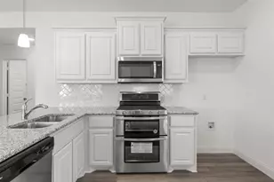 1636 Mdw Crst Dr, Aubrey, TX 76227 - Photo 7