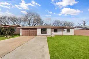 2011 E Park Row Dr, Arlington, TX 76010 - Photo 3