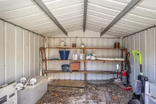 405 Meadow Dr, Gainesville, TX 76240 - Photo 39