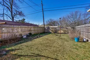 405 Meadow Dr, Gainesville, TX 76240 - Photo 35