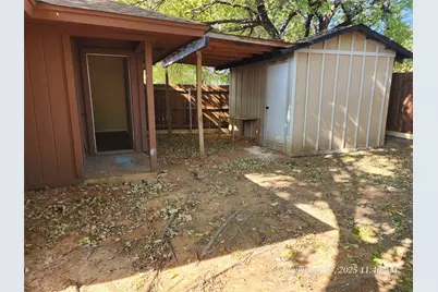 515 Gibbins Court #515-517, Arlington, TX 76011 - Photo 13