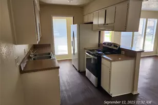 515 Gibbins Ct, Arlington, TX 76011 - Photo 3