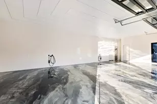 10230 Marsh Ln, Dallas, TX 75229 - Photo 29